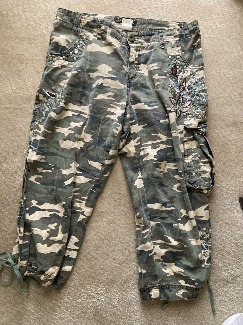Embellished Camo Cargo Capris - Green